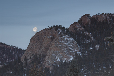 cathedral moonset 010